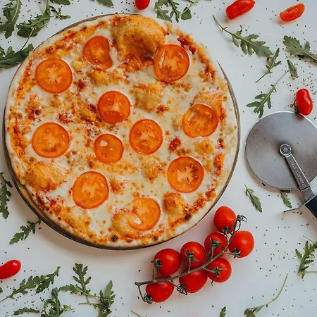 Ugandi Hotelli 3*
