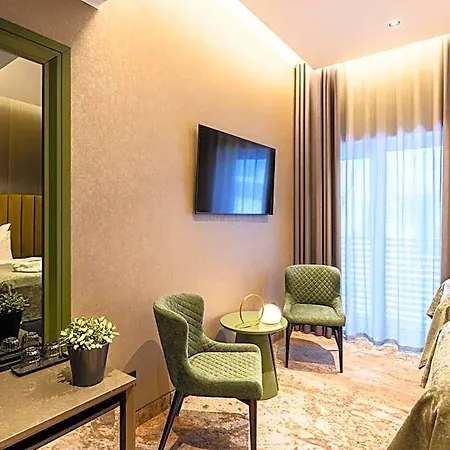 Ugandi Hotel 3*